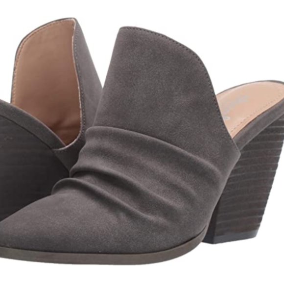 CHARLES‎ BY CHARLES DAVID WOMEN'S SHOES ALMOND TOE - Picture 1 of 7